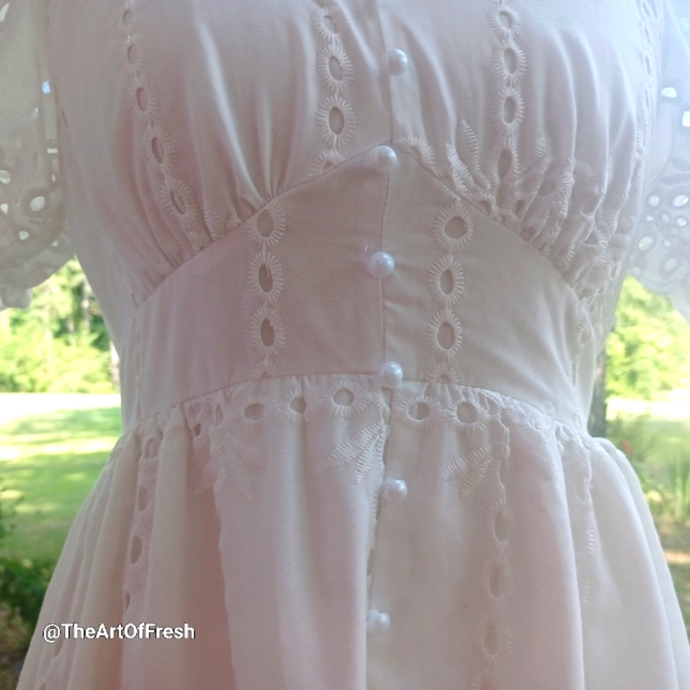 SIMPLEE Puff Sleeve Split Hem Gorgeous White Schiffy Dress - Picture 9 of 14